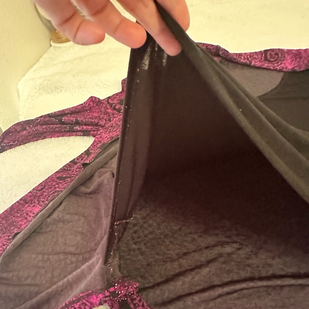 Women’s purple and black blouse - Picture 8 of 8